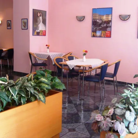 Hotel Pension Arpi-3